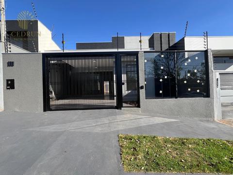 Casa à venda em Maringá, Jardim Oriental, com 3 quartos, 108 m², com piscina aquecida e área gourmet