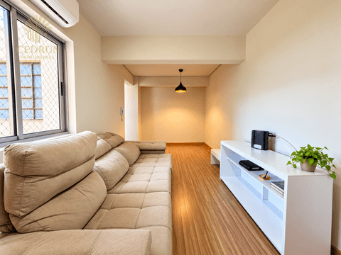 Apartamento à venda em Maringá, Residencial Solaris, com 2 quartos, 46 m², elevador e garagem
